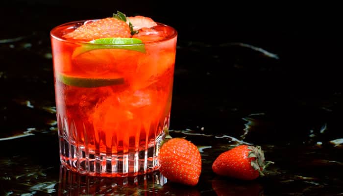 Read more about the article Caipiroska de Morango, Aprenda a Fazer este Drink bem Gostoso!
