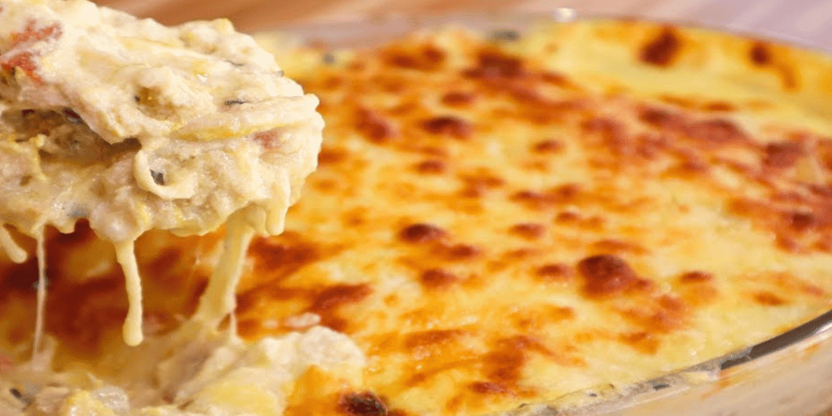 Você está visualizando atualmente Frango gratinado no forno com queijo cheddar almoço rápido e fácil para qualquer dia da semana