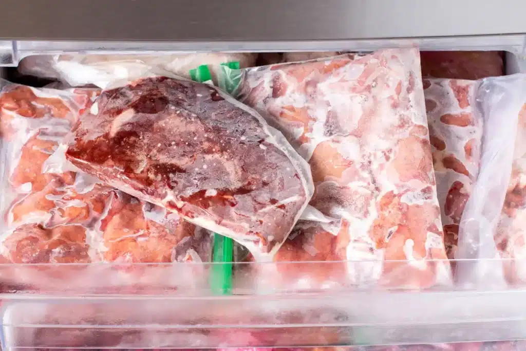 Você está visualizando atualmente Como Descongelar Carne Rápido: Dicas Infalíveis e Seguras